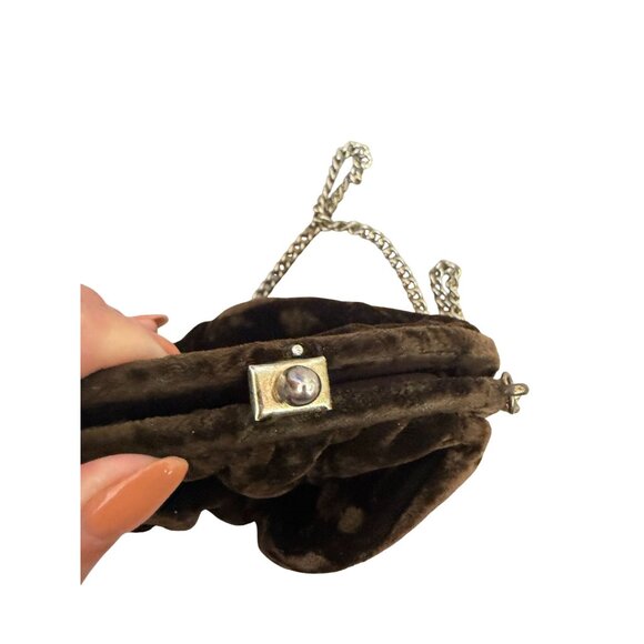 VINTAGE 1960'S Brown Velvet Kisslock Gold Chain Cocktail Bag - Picture 4 of 7